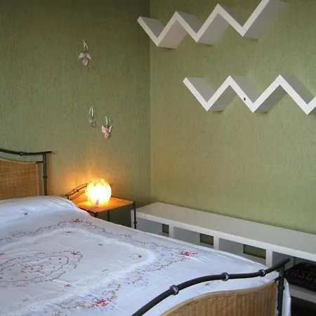 Bed and Breakfast La Casa Dei Pini à Malnate Extérieur photo